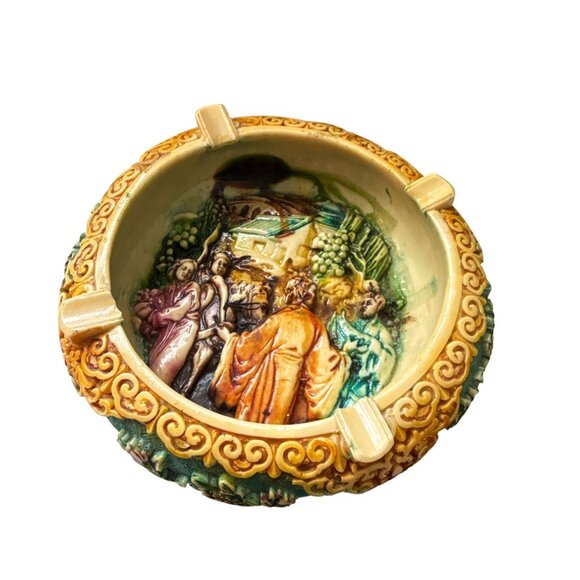 Vintage Hand Carved Jade Chinese Ashtray Relief Scene Ceramic Decor Made Italy - Picture 1 of 11